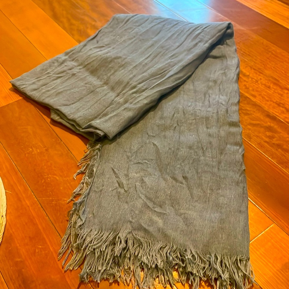 Linen like shawl